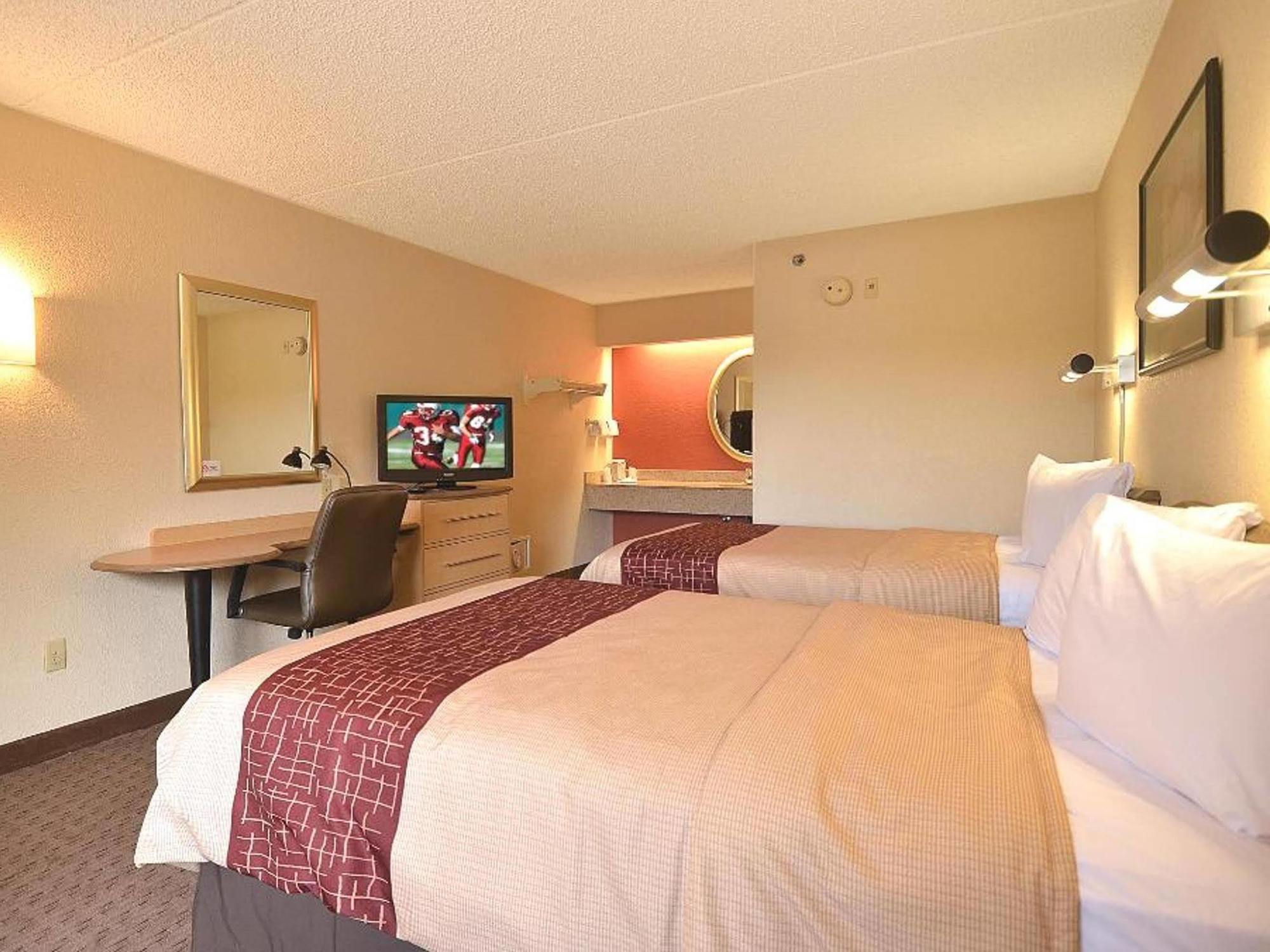 Red Roof Inn Cleveland - Westlake Eksteriør bilde